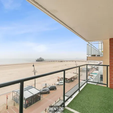 Le Sable Sec - With Unique Views Of The Pier In Blankenberge