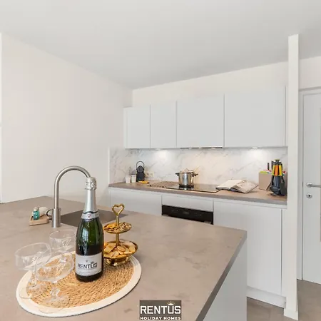 Le Sable Sec - With Unique Views Of The Pier In * Blankenberge