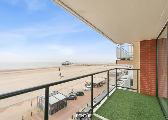 Le Sable Sec - With Unique Views Of The Pier In Blankenberge