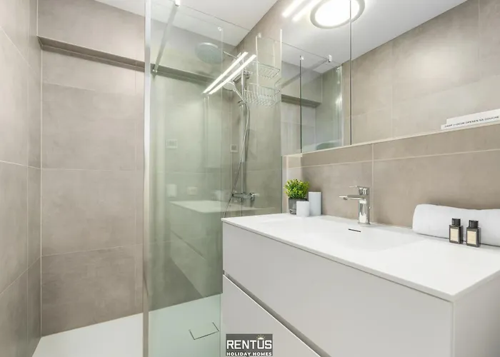 Apartament Le Sable Sec - With Unique Views Of The Pier In *